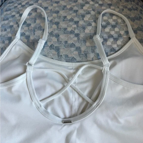 PINK Active sports bra. Ultimate lightly lined. Large.White.Strappy back detail. - Picture 7 of 14